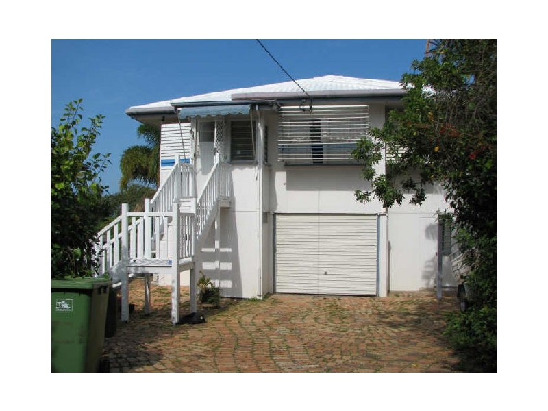 10 Sampson Street, Margate QLD 4019