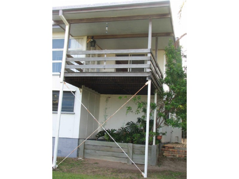10 Sampson Street, Margate QLD 4019