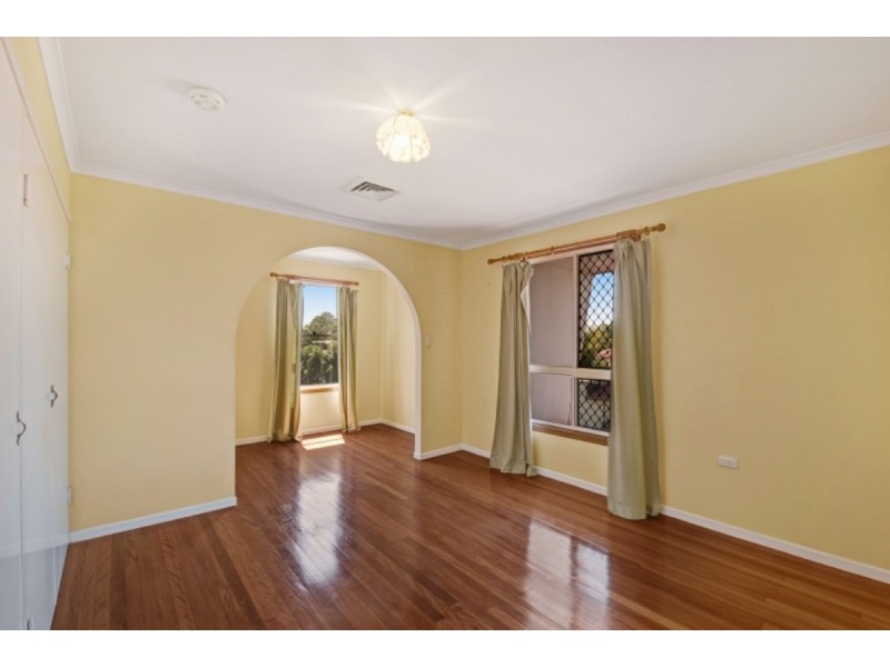 24 Waratah Drive, Clontarf QLD 4019