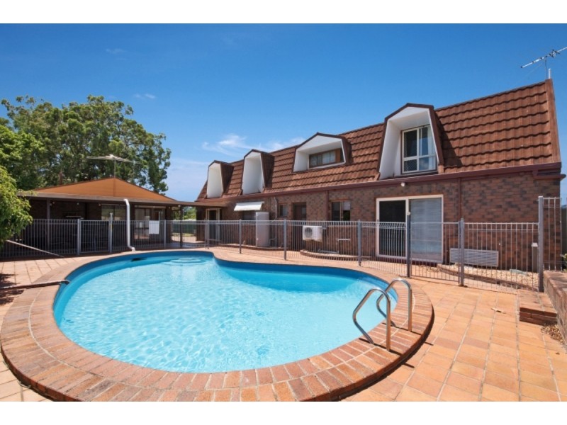 24 Waratah Drive, Clontarf QLD 4019