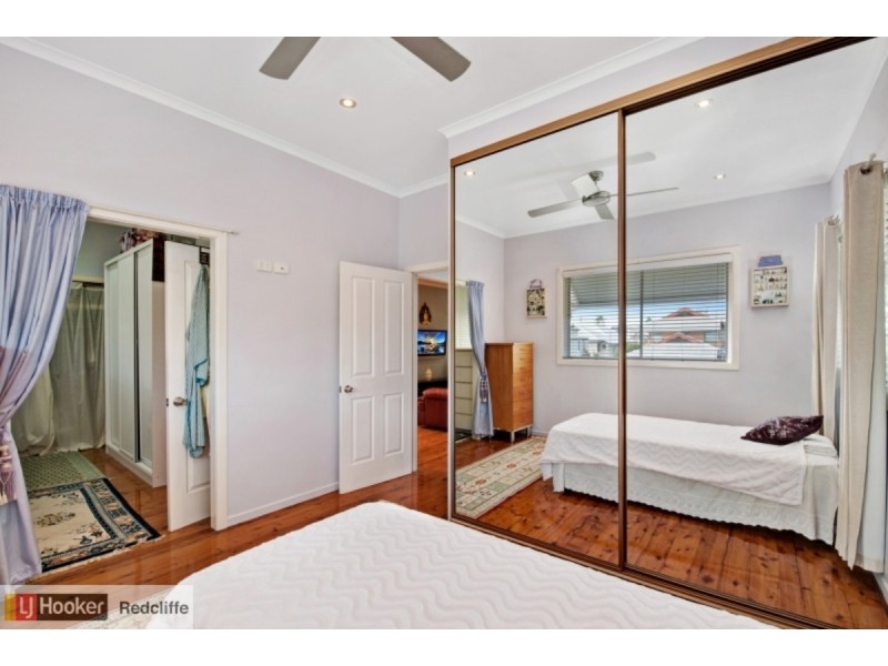 8 Gilpin Street, Shorncliffe QLD 4017