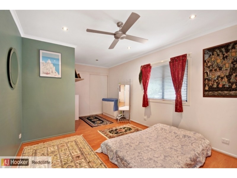 8 Gilpin Street, Shorncliffe QLD 4017