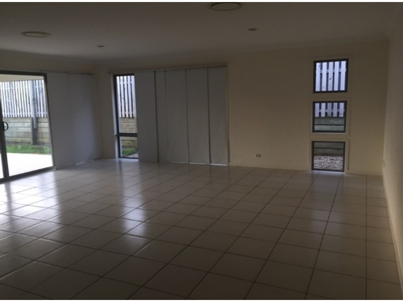 3 Argus Place, Kallangur QLD 4503