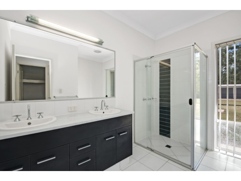 33-35 Oakey Fields Court, Burpengary QLD 4505