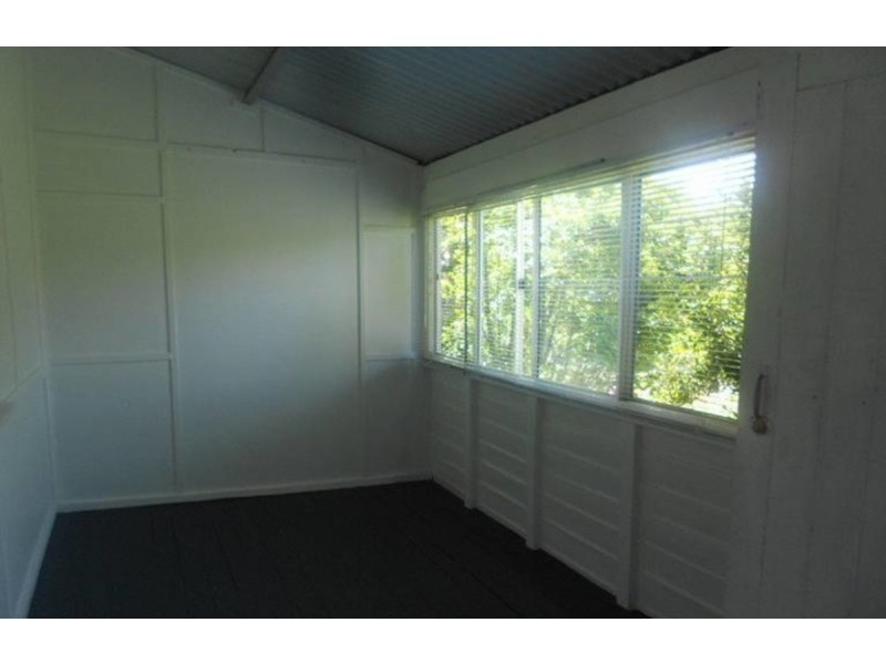 37 Seaville Avenue, Scarborough QLD 4020