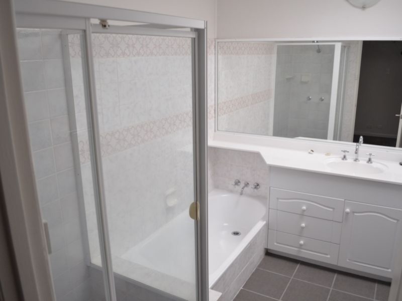 15 Edwin Street, Redcliffe QLD 4020