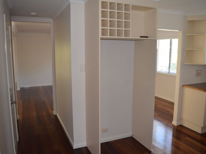 15 Edwin Street, Redcliffe QLD 4020