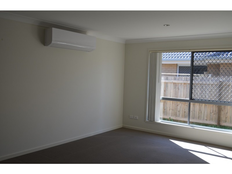 Rothwell QLD 4022