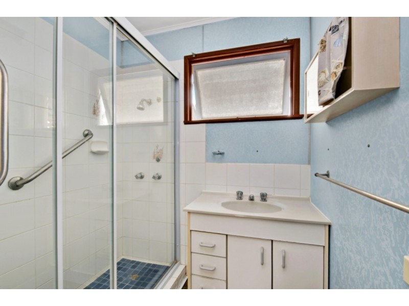 8 Short Street, Woody Point QLD 4019