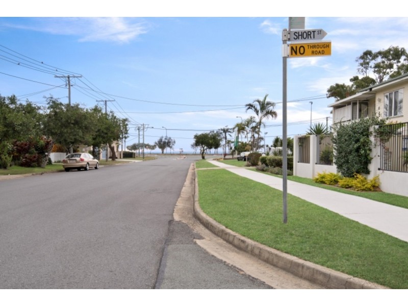 8 Short Street, Woody Point QLD 4019