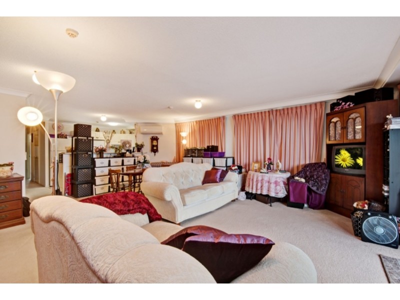 1/69-71 Marine Parade, Redcliffe QLD 4020