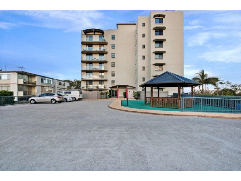 1/69-71 Marine Parade, Redcliffe QLD 4020