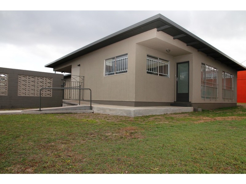 105 Anzac Avenue, Redcliffe QLD 4020