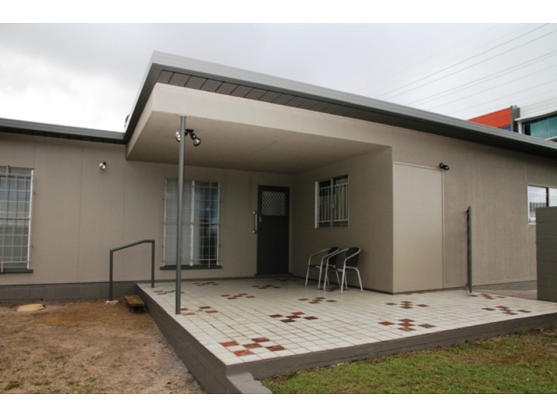 105 Anzac Avenue, Redcliffe QLD 4020