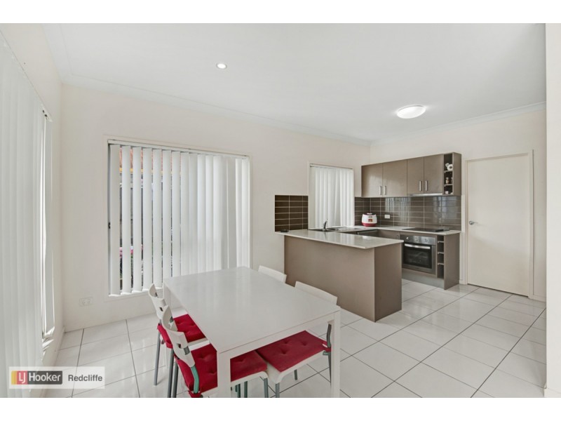 27 Tilley Street, Redcliffe QLD 4020