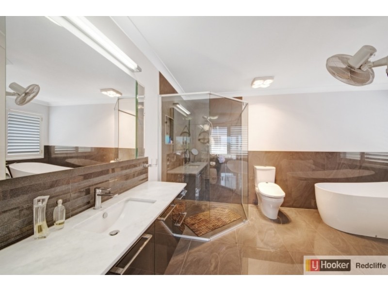 17 Constellation Court, Newport Waterways QLD 4020