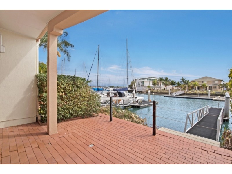Newport Waterways QLD 4020