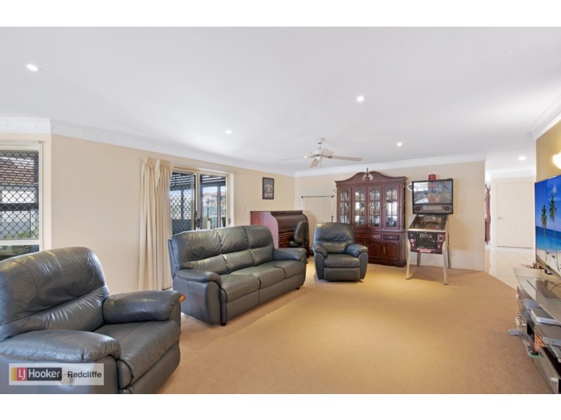 40 Constellation Court, Newport Waterways QLD 4020