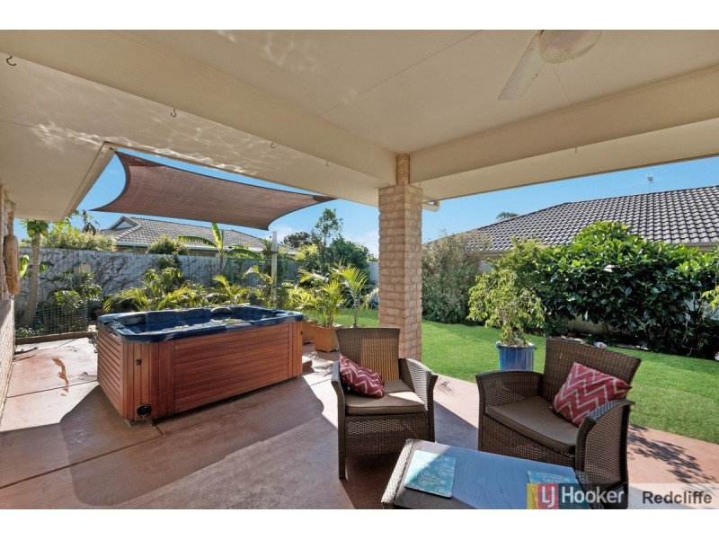 19 Allister Crescent, Rothwell QLD 4022