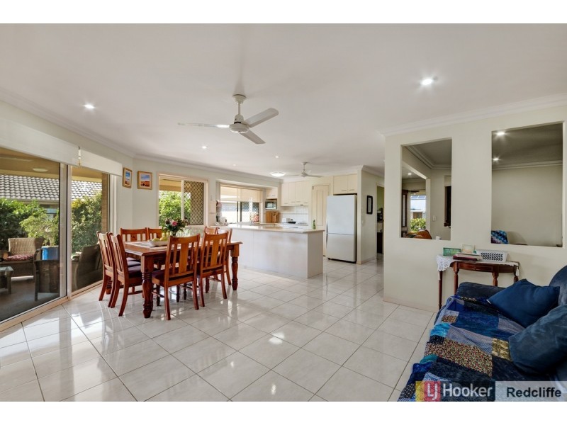 19 Allister Crescent, Rothwell QLD 4022