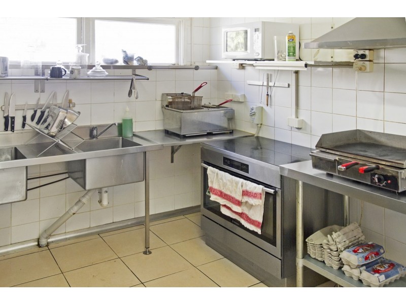 98 Elizabeth Avenue, Clontarf QLD 4019