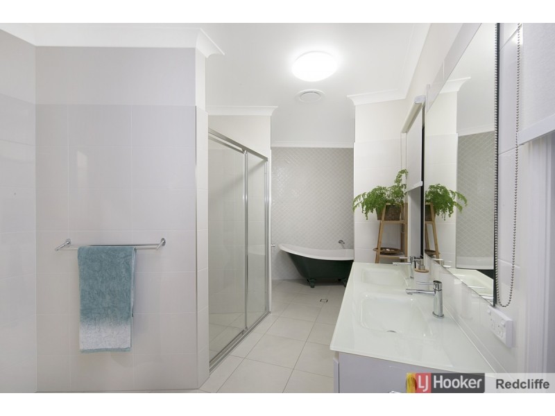 50 Michel Road, Scarborough QLD 4020