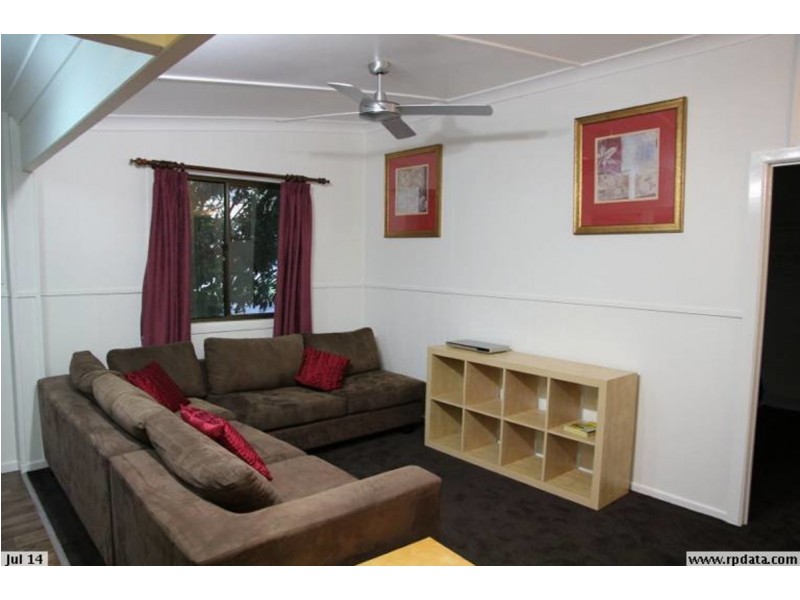 2/35 Woodcliffe Crescent, Woody Point QLD 4019