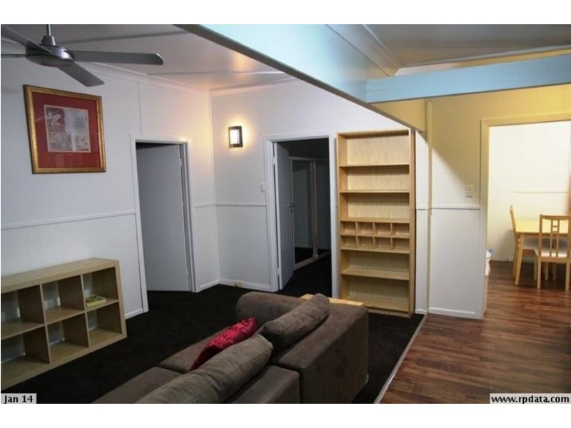 2/35 Woodcliffe Crescent, Woody Point QLD 4019