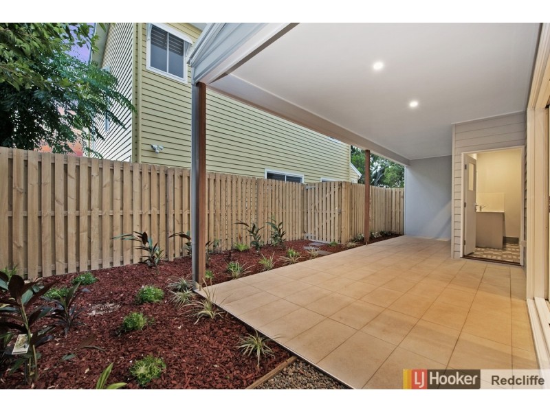 2/435 Scarborough Road, Scarborough QLD 4020