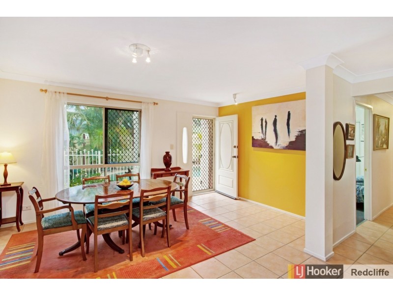 2B Amanda Street, Scarborough QLD 4020