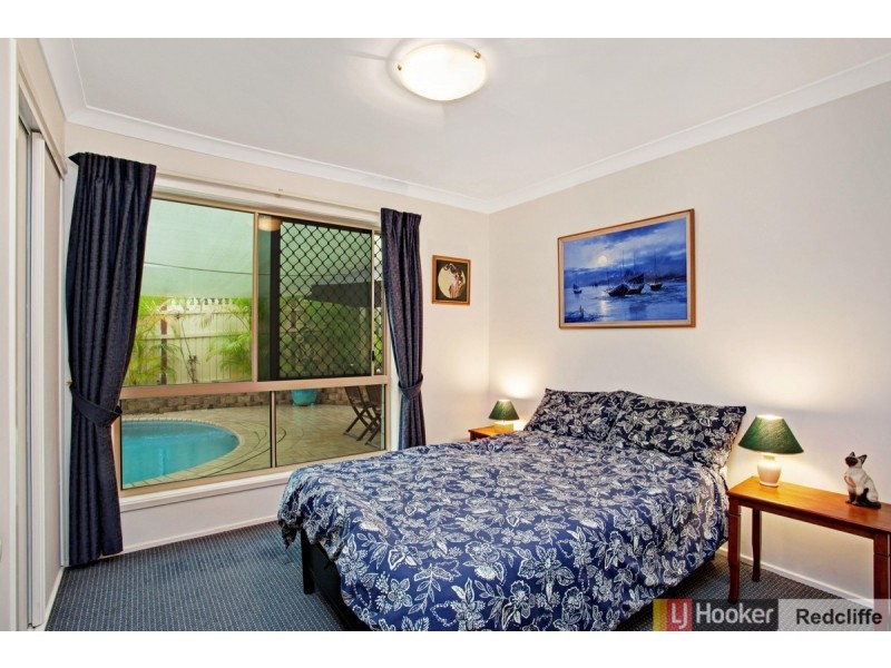 2B Amanda Street, Scarborough QLD 4020