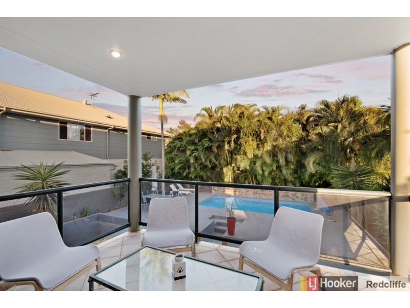 24 Fernlea Avenue, Scarborough QLD 4020