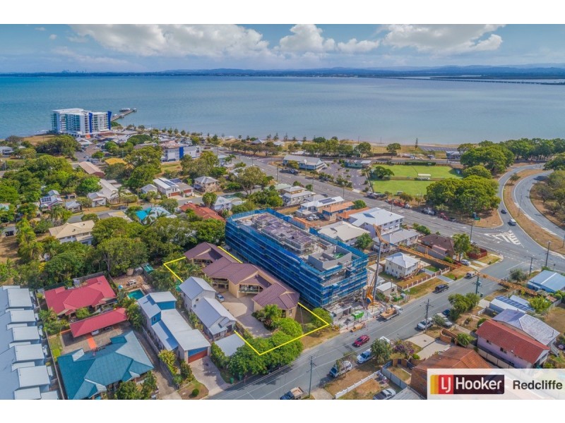 1/27 Caroline Street, Woody Point QLD 4019