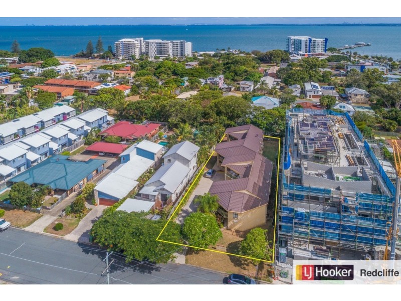 1/27 Caroline Street, Woody Point QLD 4019