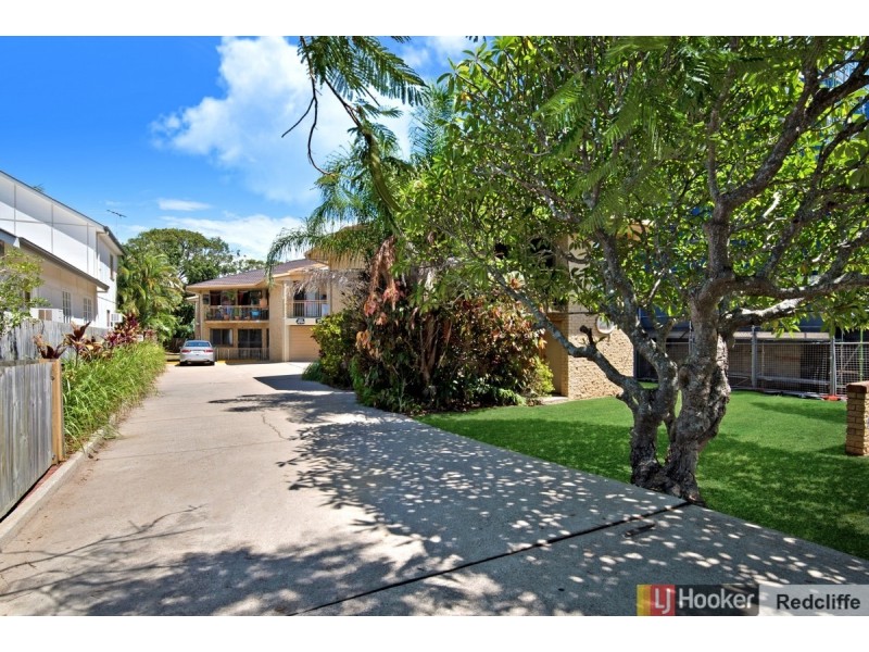 1/27 Caroline Street, Woody Point QLD 4019