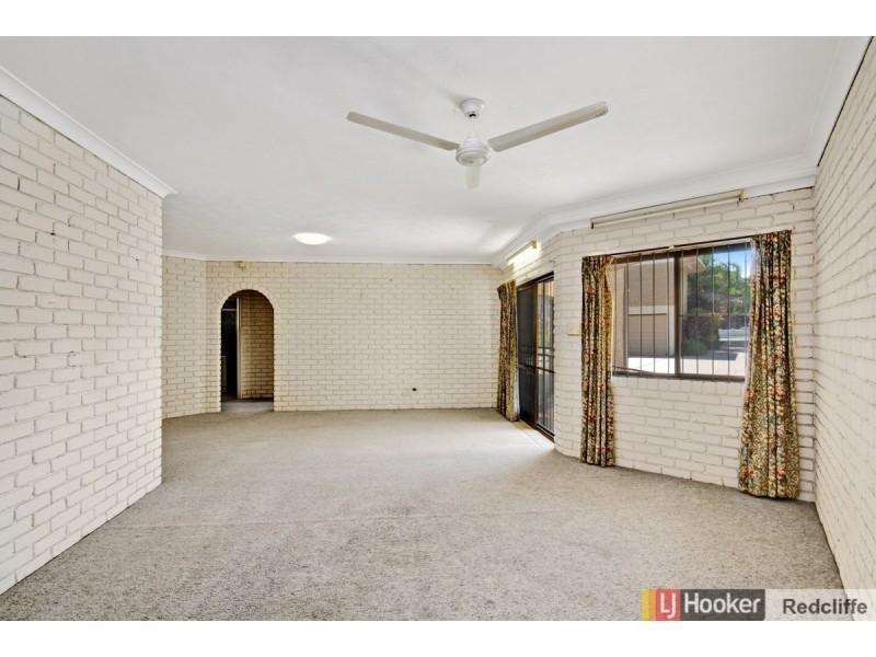 1/27 Caroline Street, Woody Point QLD 4019