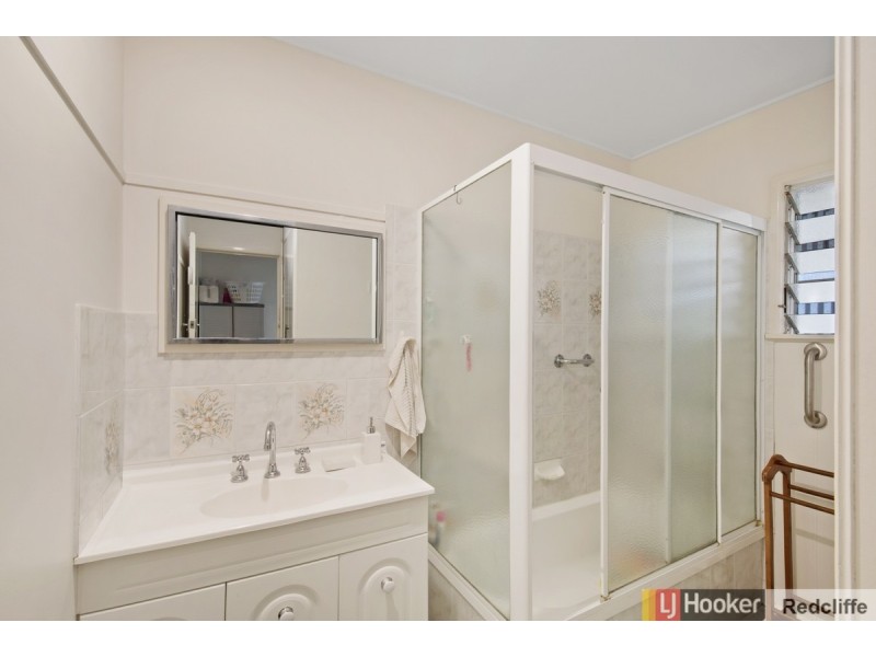 29 Bailey Street, Woody Point QLD 4019