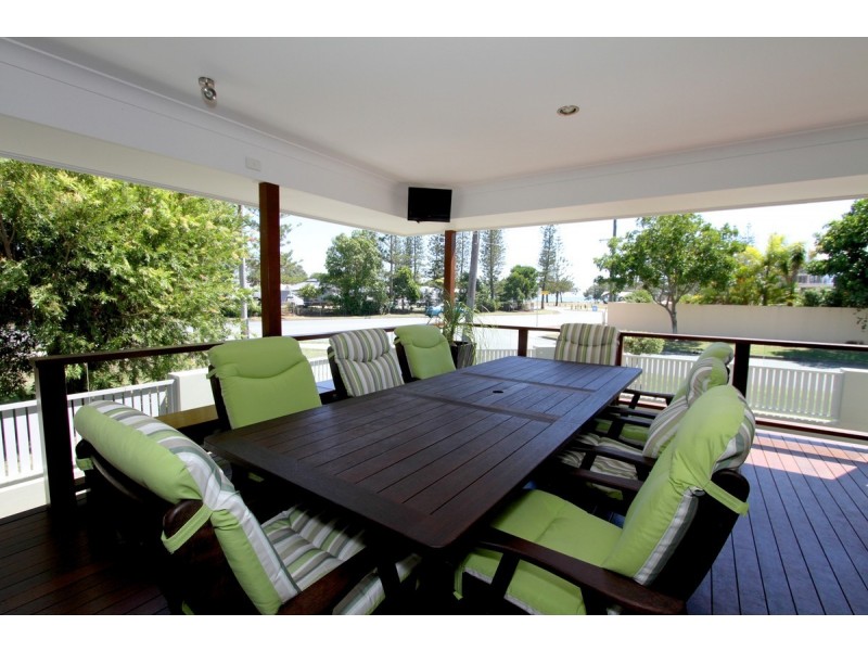21 Fourth Avenue, Scarborough QLD 4020