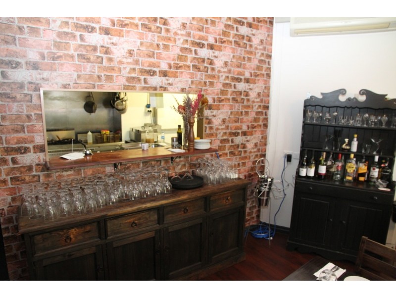 95 Prince Edward Parade, Scarborough QLD 4020