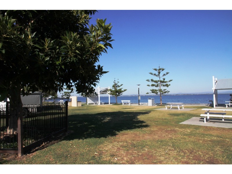 42a Oxley Avenue, Woody Point QLD 4019
