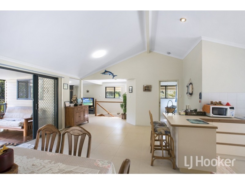 11 Warner Street, Bulwer QLD 4025
