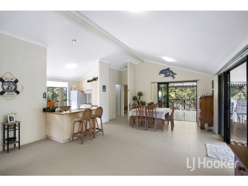 11 Warner Street, Bulwer QLD 4025