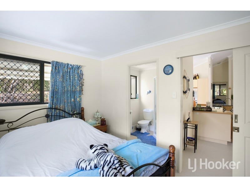 11 Warner Street, Bulwer QLD 4025
