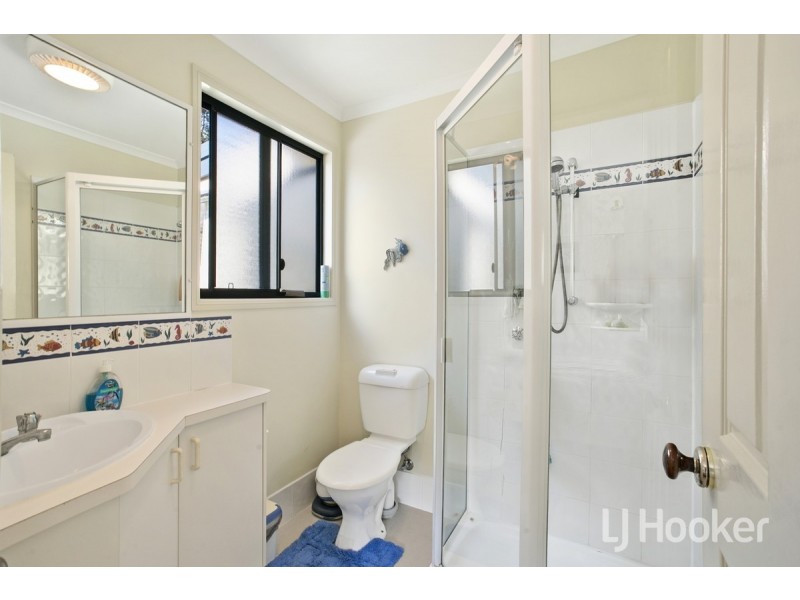 11 Warner Street, Bulwer QLD 4025