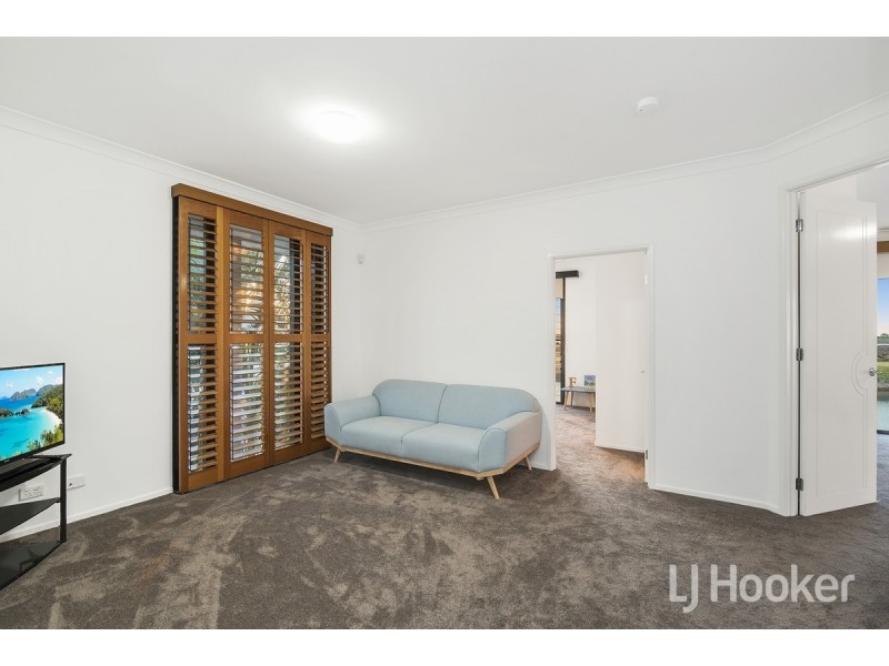 35 Constance Court, Newport QLD 4020