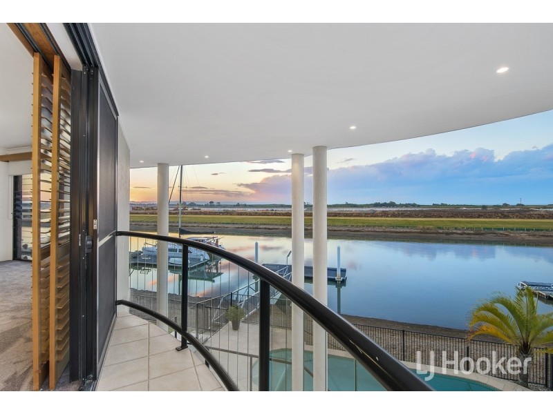 35 Constance Court, Newport QLD 4020