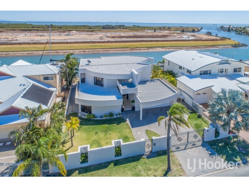 35 Constance Court, Newport QLD 4020