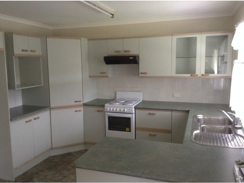 8 Williams Street, Redcliffe QLD 4020