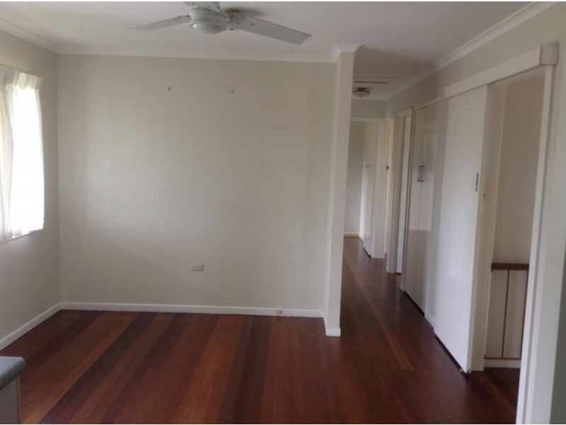 8 Williams Street, Redcliffe QLD 4020