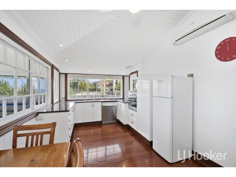 43 Coronation Avenue, Beachmere QLD 4510